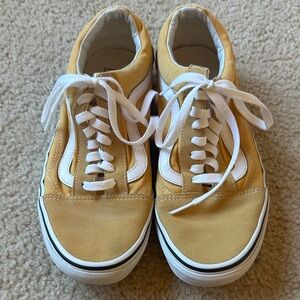 Vans Old Skool Low Top Sneakers in Yellow and White women’s size 9 men 7.5